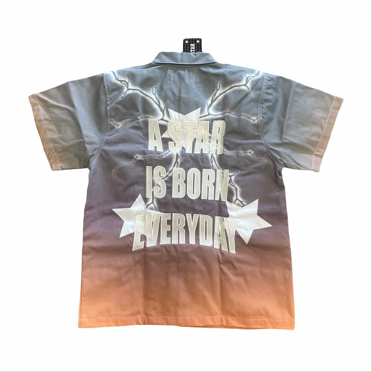 MET_STAR_'s tweet image. MS OMBRE DENIM OLIVE BUTTON UP NOW AVAILABLE! LINK IN BIO AND IN STORE ✨