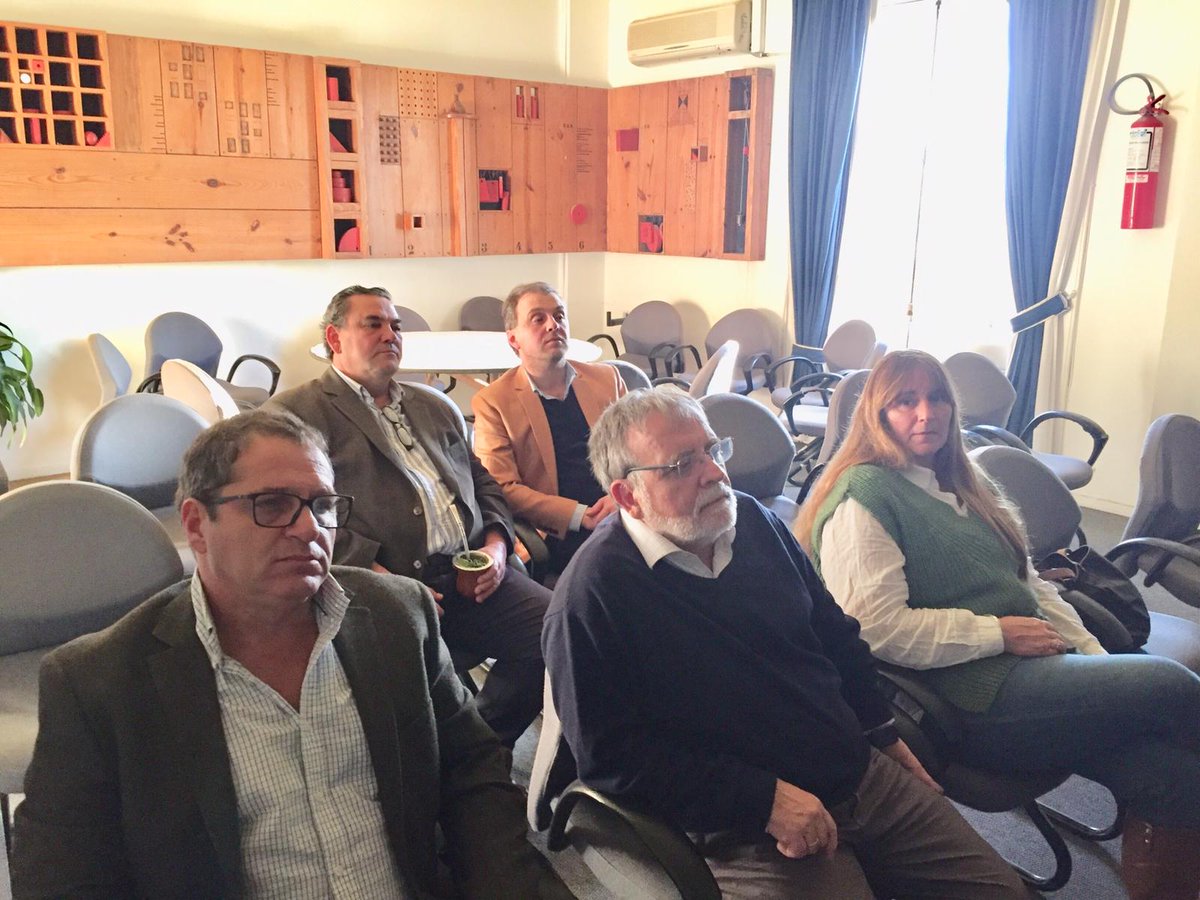 titoperezrodino's tweet photo. Participando en audiencia pública en Salto en el marco del estudio de impacto ambiental y social del proyecto del canal de navegación en el tramo Colon / Pdu  a Salto/ Concordia del Río Uruguay @MiguelFeris @mealmiron @marioaya66 https://t.co/xhs2LWx2EE