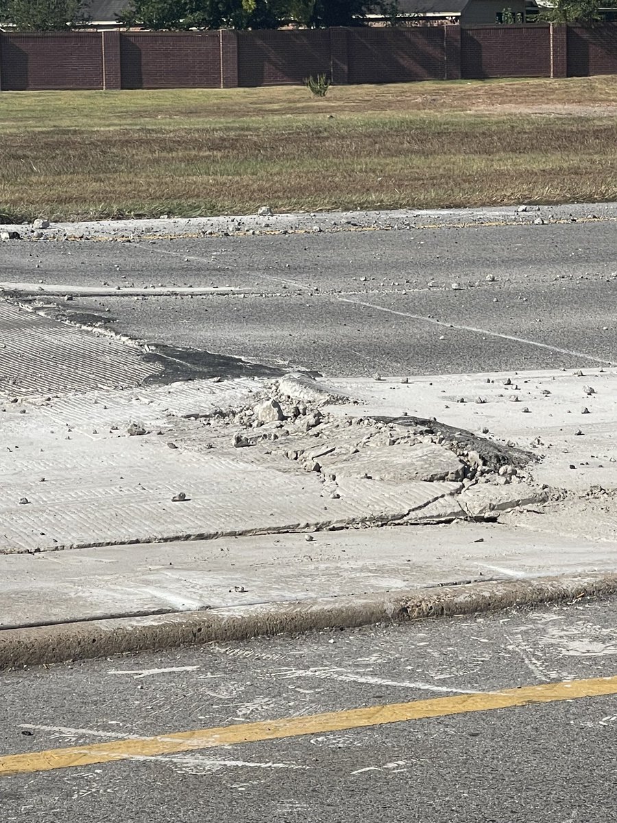 mjmahaney's tweet photo. PSA to my friends on the west side. Grand Parkway buckled southbound coming off Mason Road. This would have taken the front of my Lexus off 😳
#GrandParkway #Houston #Katy #Richmond #RoadHazard #HotAF https://t.co/Gd0P7mHwEl