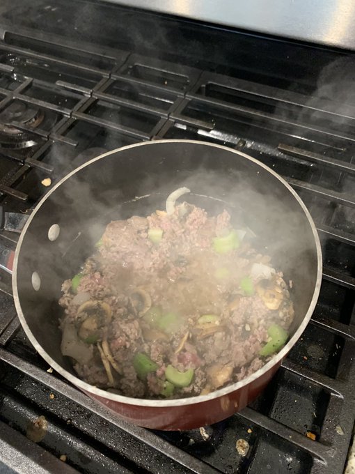 Yummmmm https://t.co/3Rm8wUtac3<a href="/tag/throne"class="tags"><span>#throne</span></a><a href="/tag/wishlist"class="tags"><span>#wishlist</span></a>