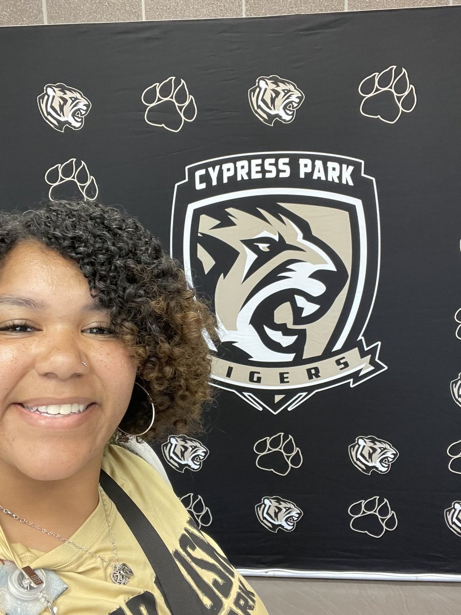 Mrs_LShelton's tweet photo. Allow God to do what He does! Year 7, here we go! #SpecialEducation #LifeSkillsTeacher #CyParkProud https://t.co/tjAhOd9eM9