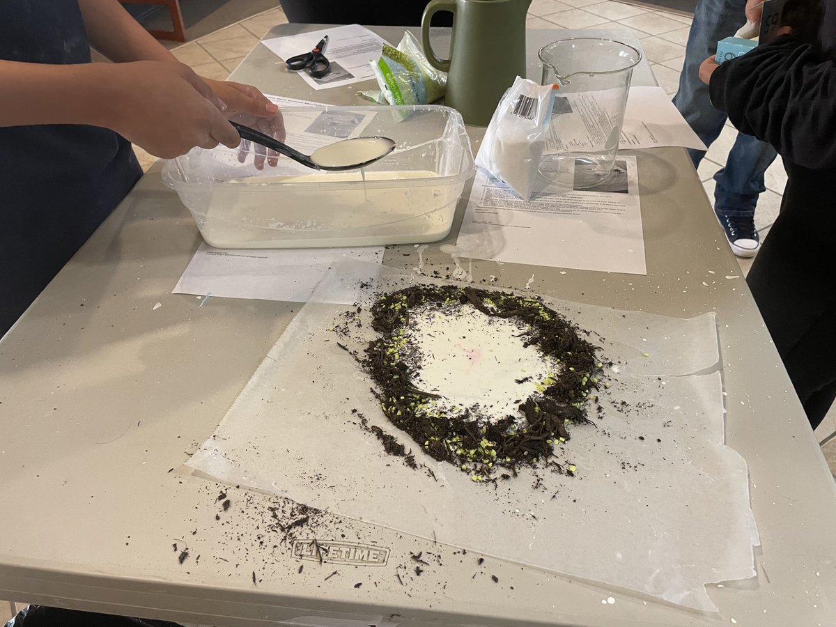 GemsBooktique's tweet image. How does weather affect glaciers? Mrs. Aguilar&apos;s students tested, observed, and reflected while searching for the answers. Proud of the conversations they had in today&apos;s lesson. @GEMS_RSalcido @CoronaAlex_GEMS #GEMSpride