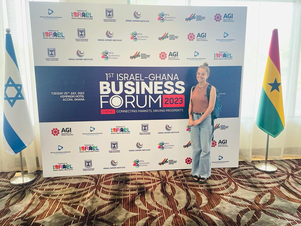 UO Journalism & Comm tweet media