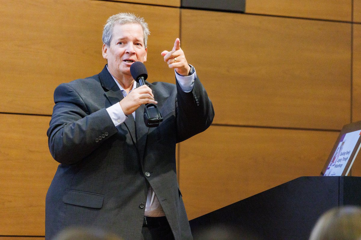 antisroofing's tweet photo. Today we were taught the meaning of the word "philanthropy"  at University of California, Irvine - The Paul Merage School of Business Auditorium, by our host, Ed Hart (Senior VP/Director, First Bank Center for Family-Owned Businesses).

“The love of mankind.” @UCIrvine_MBA https://t.co/eITRHz7aFh