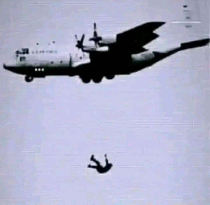 İki yıl önce bugündü!
دو سال پیش امروز بود!