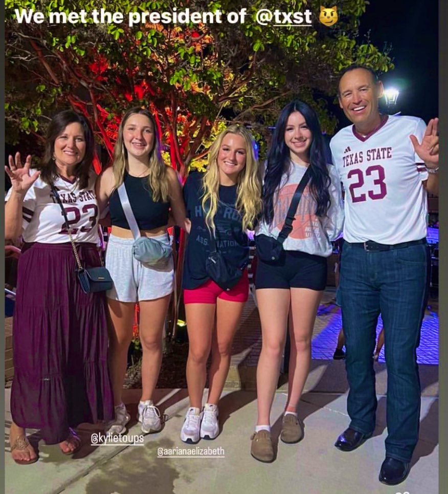 𝙺𝚎𝚕𝚕𝚢 𝙳𝚊𝚖𝚙𝚑𝚘𝚞𝚜𝚜𝚎 tweet media