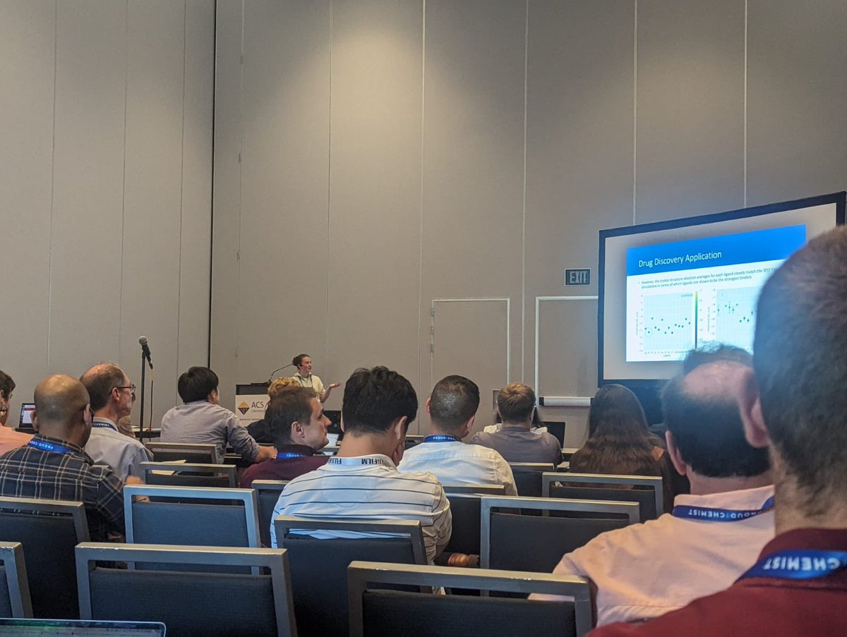 chem_essexgroup's tweet photo. Successful Tuesday at #ACSFall2023! #compchem https://t.co/GMCOOlrYTN