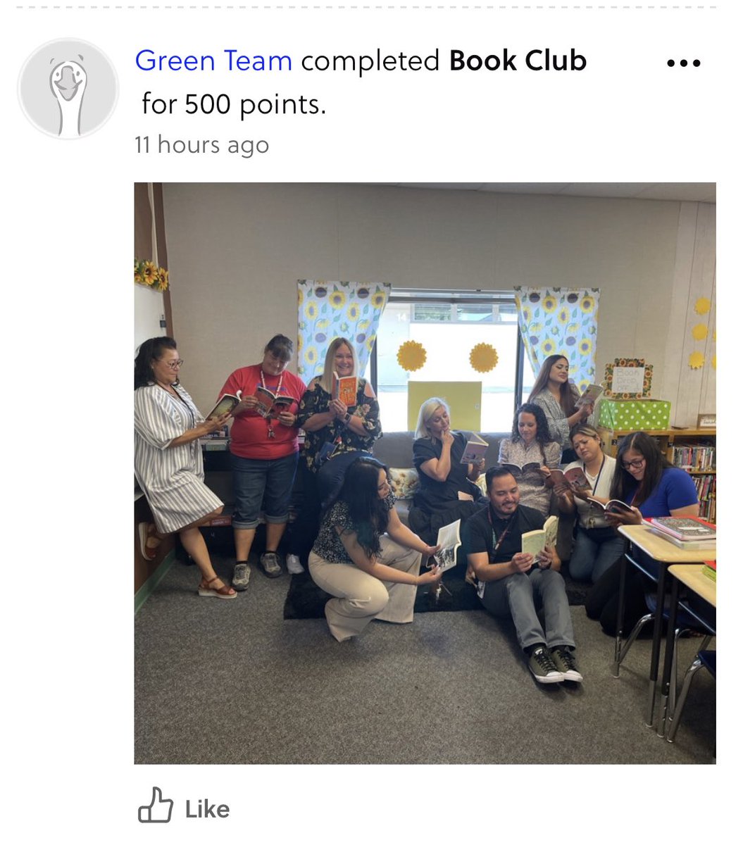 Harding_Elem's tweet photo. Who has time to be stressed about the #1stDayOfSchool when you have a @goosechase to win? Not The Mighty Chargers Of Harding Elementary! #TeachersHaveFunToo #HardingRocks❤️ #TeamBCSD https://t.co/3kIB4r0emw