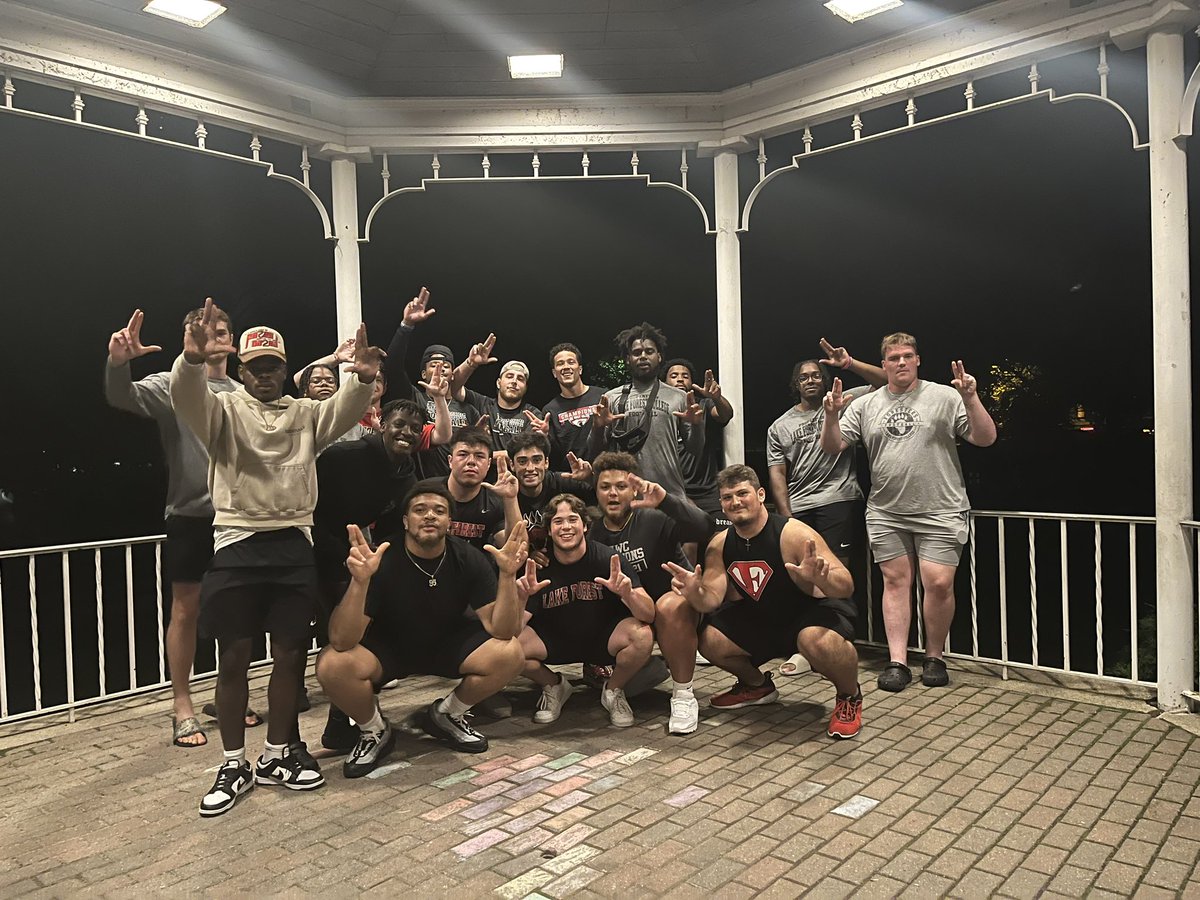 Hey <a href="/LFC_FOOTBALL/">Jim Catanzaro</a> look where we are now. Lumberjacks at Lake Bluff Gazebo!! #Foresterfootball #scavengerhunt2023