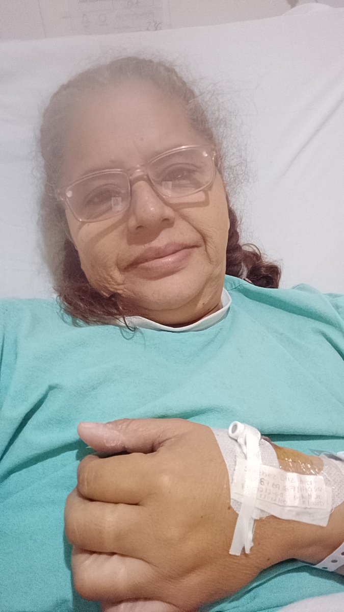 GabySan21046508's tweet image. #CONAMED Buenas noches, les escribo desde la cama 236 d la UMAE en merida, vengo d playa del Carmen  y estoy aqui desde el viernes 11 por qué estaba programada p/  cirugía el 12 y la cancelaron por qué no estaba programada y me la reprogramaron  p/  hoy y la  volvieron a cancelar