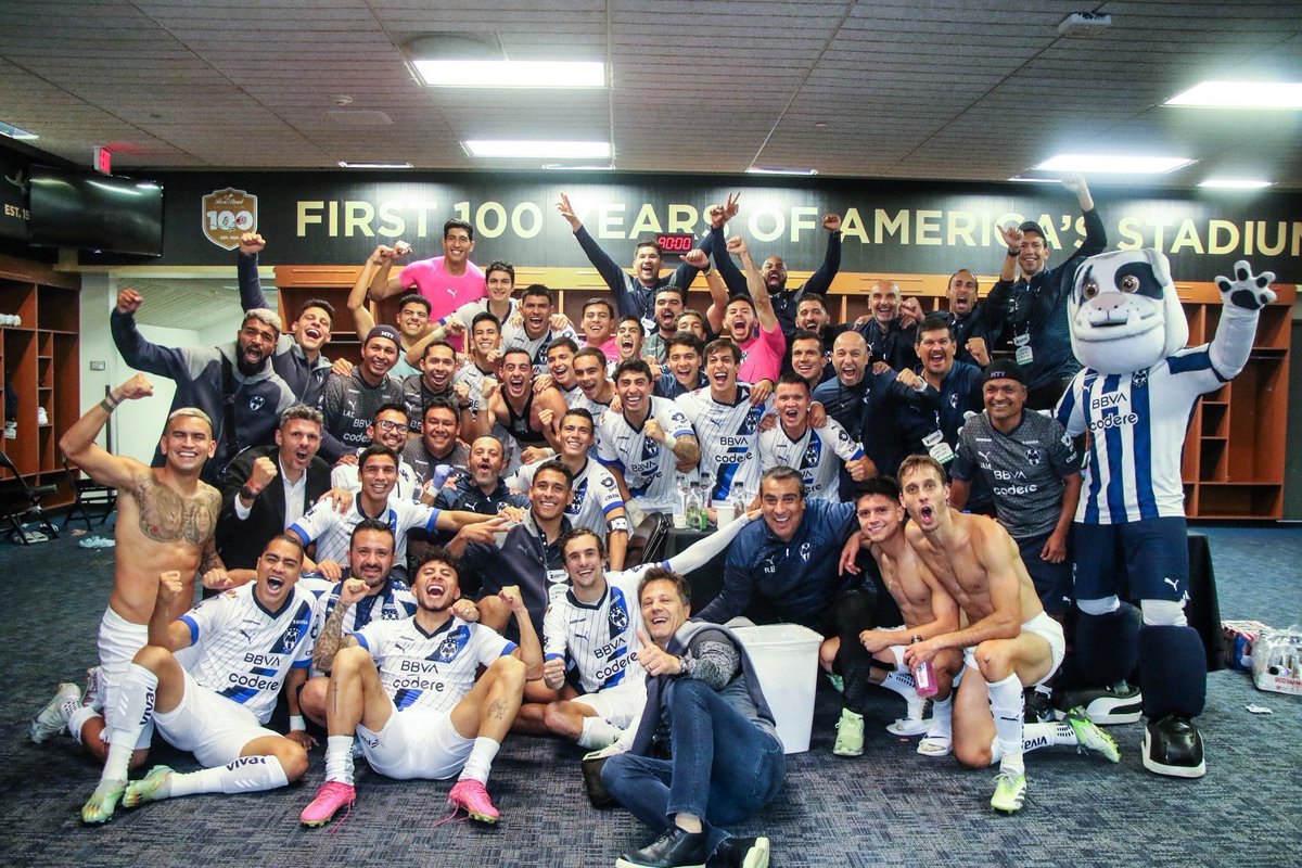 RayasPodcast's tweet photo. Duele mucho perder la oportunidad de jugar nuevamente una final de plano internacional. No se pudo y a dar la vuelta rápido que se viene la jornada 4 de la liga.

CON LA FRENTE EN ALTO https://t.co/ZzdbxzrS0G