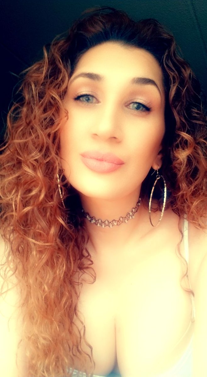 GoddessJess39's tweet photo. Hmmm, wanna get my nails and toes done. Which one of you loser pigs gonna send me the money??? 
Cash app $LaGatitaMala8
$Gatamala39
PayPal @princessjess39 https://t.co/HdekPG7Pjj