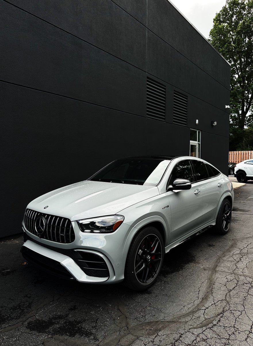 JoeW6_'s tweet image. The refreshed 2024 GLE63S Coupe, this one in Alpine Grey // Classic Red
