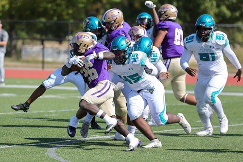 Recruitment 100% open looking for a juco home for my last season of juco I run a 4.39 40 yard dash with a 3.3 gpa. 5’6 165 pounds ATH can play slot receiver running back and be a play maker in the return game!! DM’s are open!!
