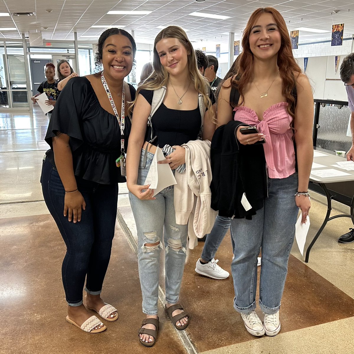 LiveOakOwls's tweet photo. What an absolute pleasure to meet this new batch of students. Everyone is so excited. It was a terrific day, and we’re already looking forward to tomorrow. 

#FirstDayOfSchool2023 #TheCoolSchool #LiveOakOwls #LiveOakAcademy #StillUndefeated #UndefeatedOwls #BackToSchool https://t.co/g7FWGYwESe