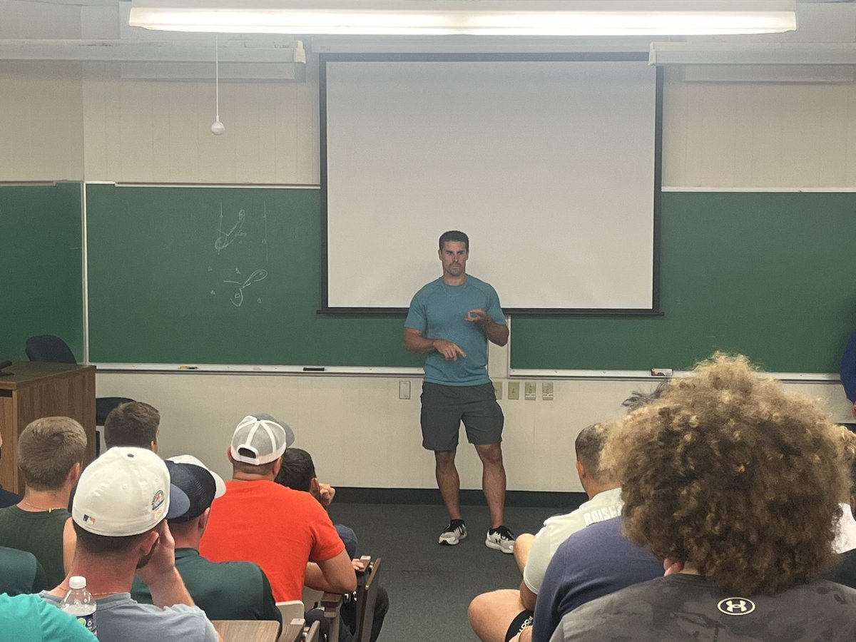 MercyhurstFB's tweet photo. Laker Nation!

We can’t thank our @HurstAlumni @wild_ian enough for spending a couple days with us during fall camp! 

Thank you for sharing your knowledge, experience, and pride of @MercyhurstFB!!

#LsUpAnchorDown☘️⚓️ https://t.co/bZQbjfunaq