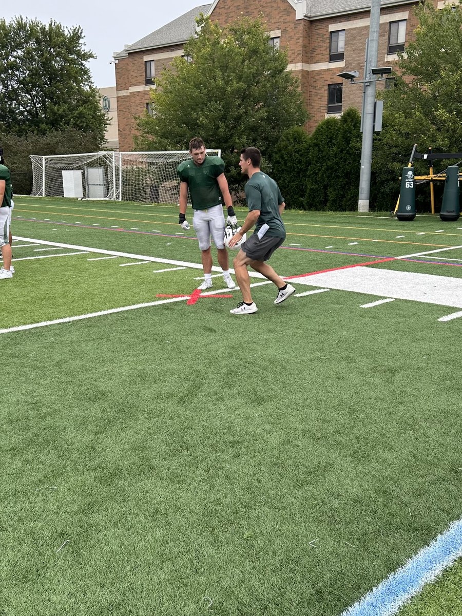 MercyhurstFB's tweet photo. Laker Nation!

We can’t thank our @HurstAlumni @wild_ian enough for spending a couple days with us during fall camp! 

Thank you for sharing your knowledge, experience, and pride of @MercyhurstFB!!

#LsUpAnchorDown☘️⚓️ https://t.co/bZQbjfunaq
