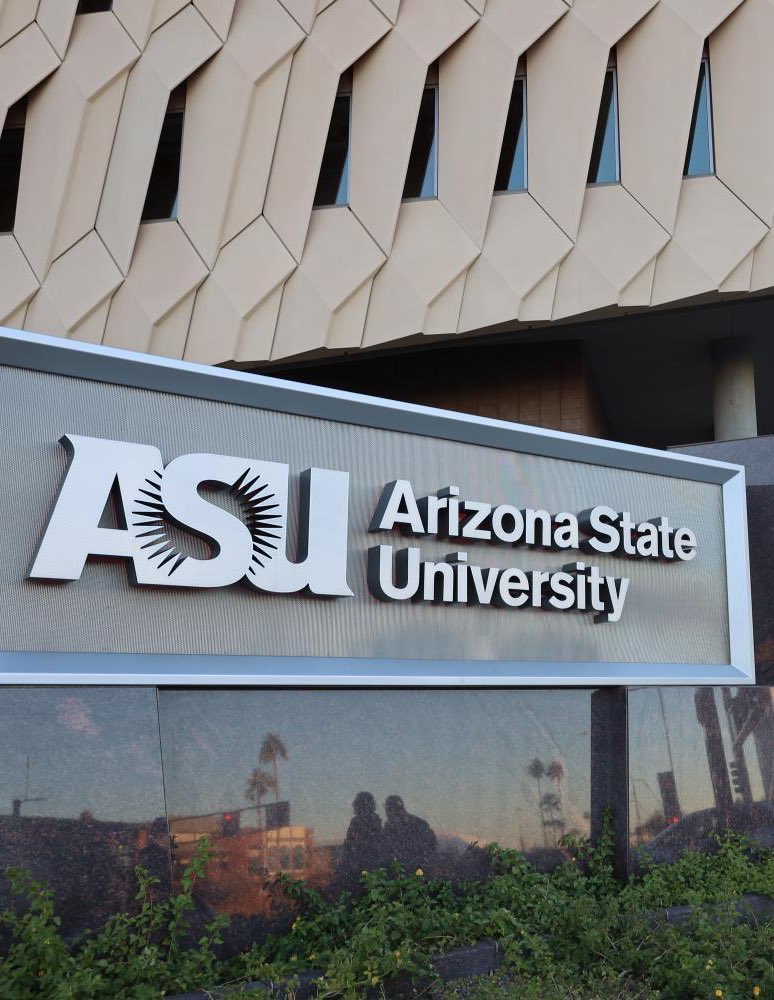 PopBase's tweet photo. Arizona State University will start offering a course titled ‘Psychology of Taylor Swift – Advanced Topics of Social Psychology.’ https://t.co/jFrCiAfgif