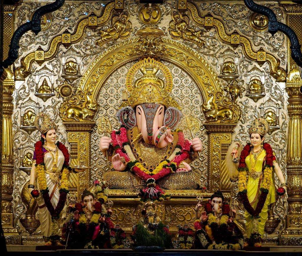 जय श्री गणेश 🌺🌹🙏🙏
गणेश की भक्ति है परम सुखद, 
ज्योति से है ज्ञान झलकता
जो भी भक्ति करें इसकी, बन जाते यह  पालनकर्ता। । 
                     ॐ श्री गणेशाय नम:  🙏🌹                    
श्री गणेशजी का आशीर्वाद आप सब पर बना रहे, 
जय श्री गणेश 🙏🙏🌹🌺