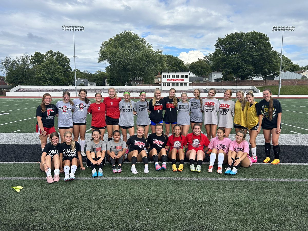 SPIRIT WEEK DAY 2 - Twin Tuesday 👯‍♀️#4days