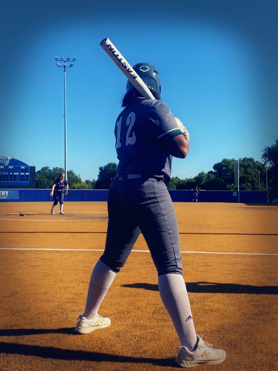 Laila King tweet media