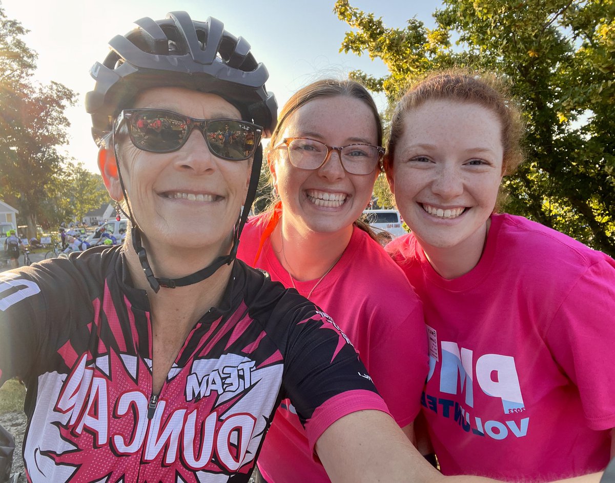 SusanDFCI's tweet image. 🧡💙⁦@PanMass⁩ Volunteers are the greatest! Thank you for all you do to make PMC weekend awesome💙🧡 #PMC2023 ⁦@DanaFarber⁩