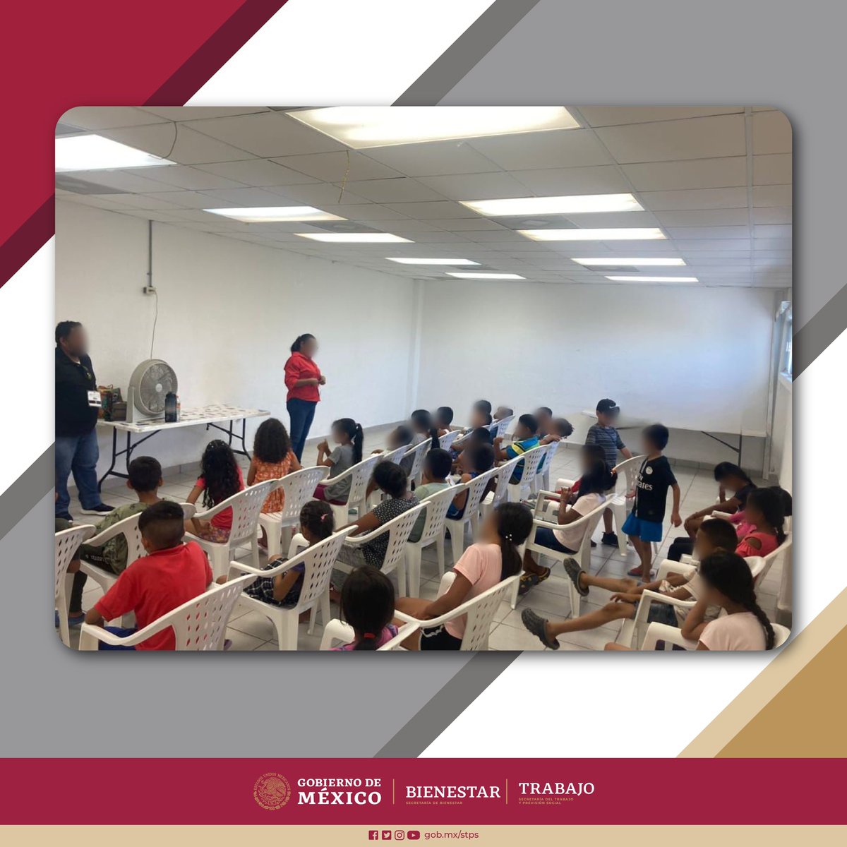 El aseo diario de las niñas y niños es indispensable para crear buenos hábitos de cuidado personal, motivo por el que personal de la SECUDE brindó clases de higiene a la población infantil en el CIM de Matamoros. #TodosSomosMigrantes