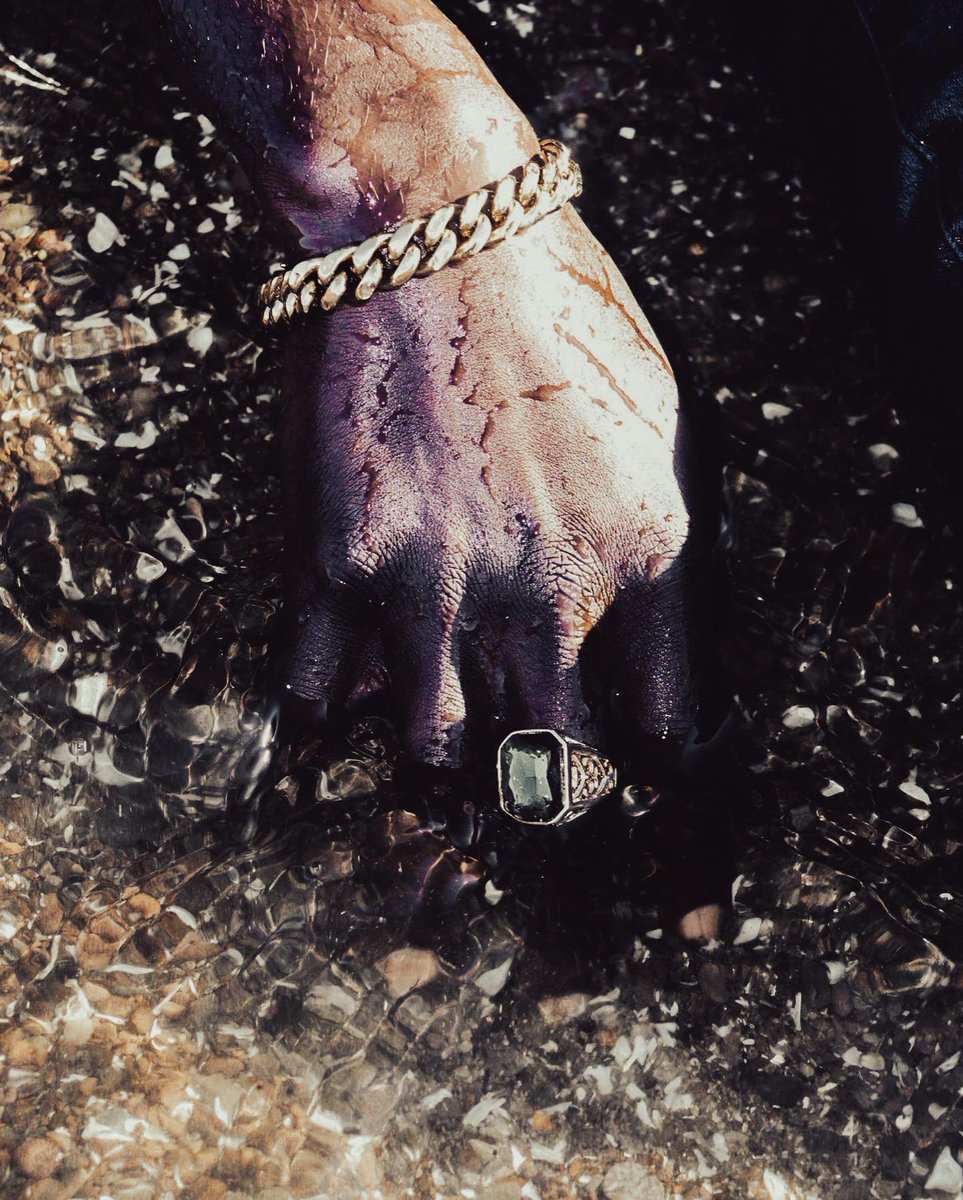 ___digitaldash's tweet image. Heat Week Day Three🤎
 Matthew 17:20-21

Muse: @2daysalpha 
Creative director | photographed | edited: @__digitaldash aka Dashia colon aka me
BTS| Model Coach: @zharriay_2