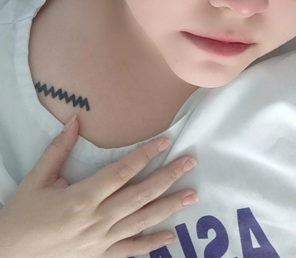 itsseacee's tweet photo. I was gonna watch the Mamamoo My Con movie last Saturday but ended up in the ER.

They found a huge mass in my ovary &amp; had to remove it along with the affected ovary &amp; fallopian tube. I'm still at the hospital &amp; have exceed my HMO limit, so I'm humbly asking for your help. + https://t.co/AtnTwdJOda