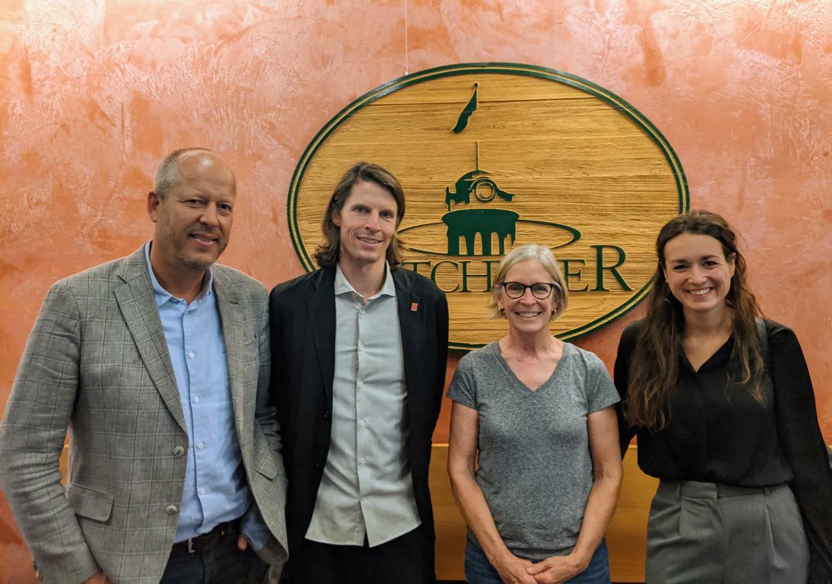 debbiechapman1's tweet photo. Thanks to Ambassadors from the Dutch @Cycling_Embassy for stopping in @CityKitchener to give their Think Bike Workshop! 🚲🚲🚲

Lots of great ideas and insights shared on how to keep improving bike infrastructure.

#activetransportation #thinkbike #bikeablecommunities https://t.co/Qfpfdsjssb