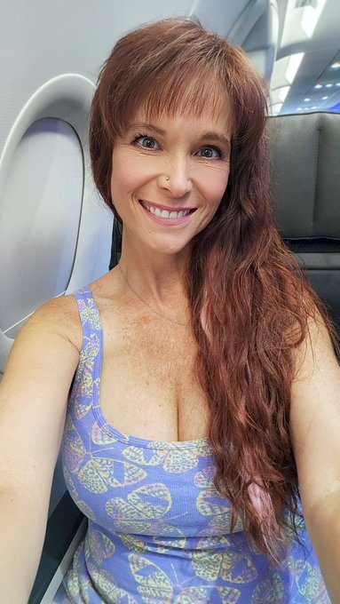 Busy busy busy! Doing a quick trip to LA for a scene tomorrow! https://t.co/rQuna53liD<a href="/tag/mommysgirl"class="tags"><span>#mommysgirl</span></a>