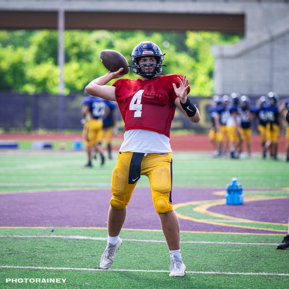 PhotoRainey's tweet photo. The EJC teams are ramped up for 2023 ...the @bshsfootball squad will bring their punchers to the fight this 2023 season...

@AlthausEJC @WildcatsBSHS @TheBSWildcats @BertzEli  @dongeorge24 @JLFJR @malaki_bouchard @JJPaul53 https://t.co/gYRBEgdhao