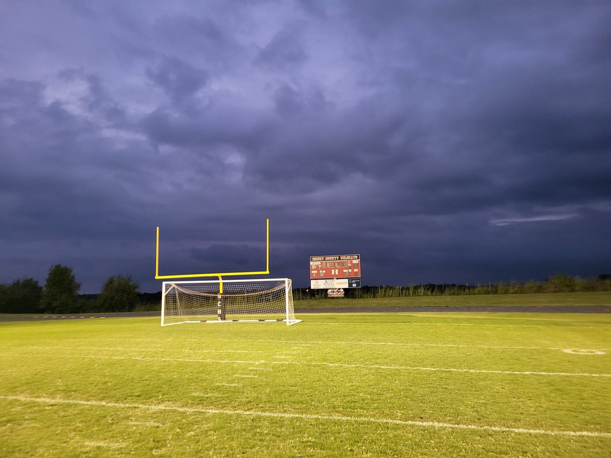 Scoreboards are dark in Henry County, they turned off quickly...8-0 Wyverns win!
#WyvernPride #moretocome