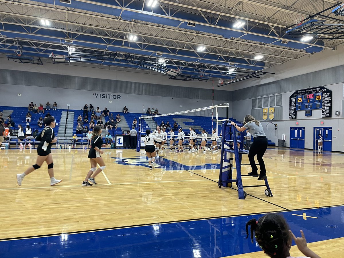 LHS Girls JV Volleyball with the “W” vs Crocket. Great job Coach B #LehmanLegacyTour <a href="/zunigak13/">Karen Zuniga</a> <a href="/Pierce_HCISD/">HCISD_Area 4</a> <a href="/lobo_vball/">Lady Lobo Volleyball</a>
