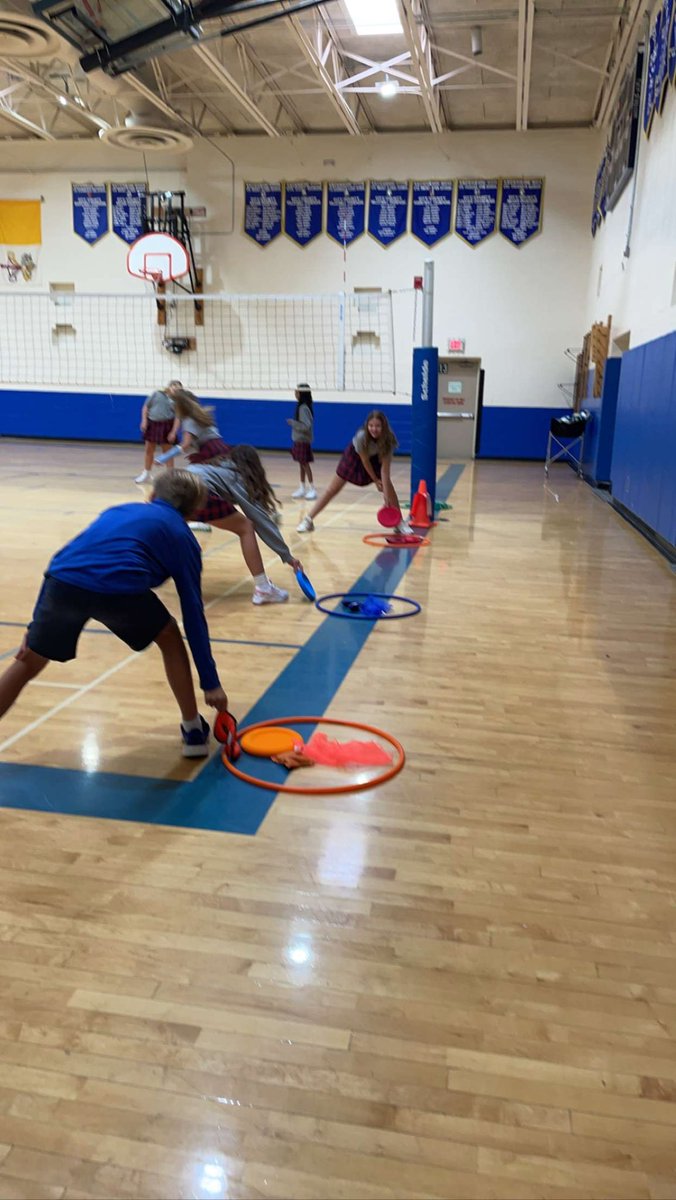 CoachLanctot's tweet photo. Thank you @OPENPhysEd and @jkleach01 
Today we had a short time with our students for the first day!
I decided to try Super Chicken and Down and Back Relay! A lot of smiles and sweating! https://t.co/uakwChVXoB