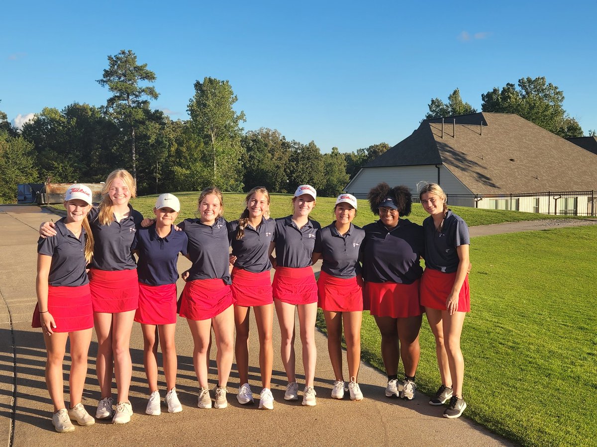 everyshotcount2's tweet photo. Girls team take to course for the 1st time this year.  Congrats to Avery Savage for being medalist shooting career low 36 and girls team shooting a school record low beating 3 other teams. @TheBurgSports @perkins_kris_ @R_cagle7 @PatriotVision https://t.co/DOqcZ86ffD