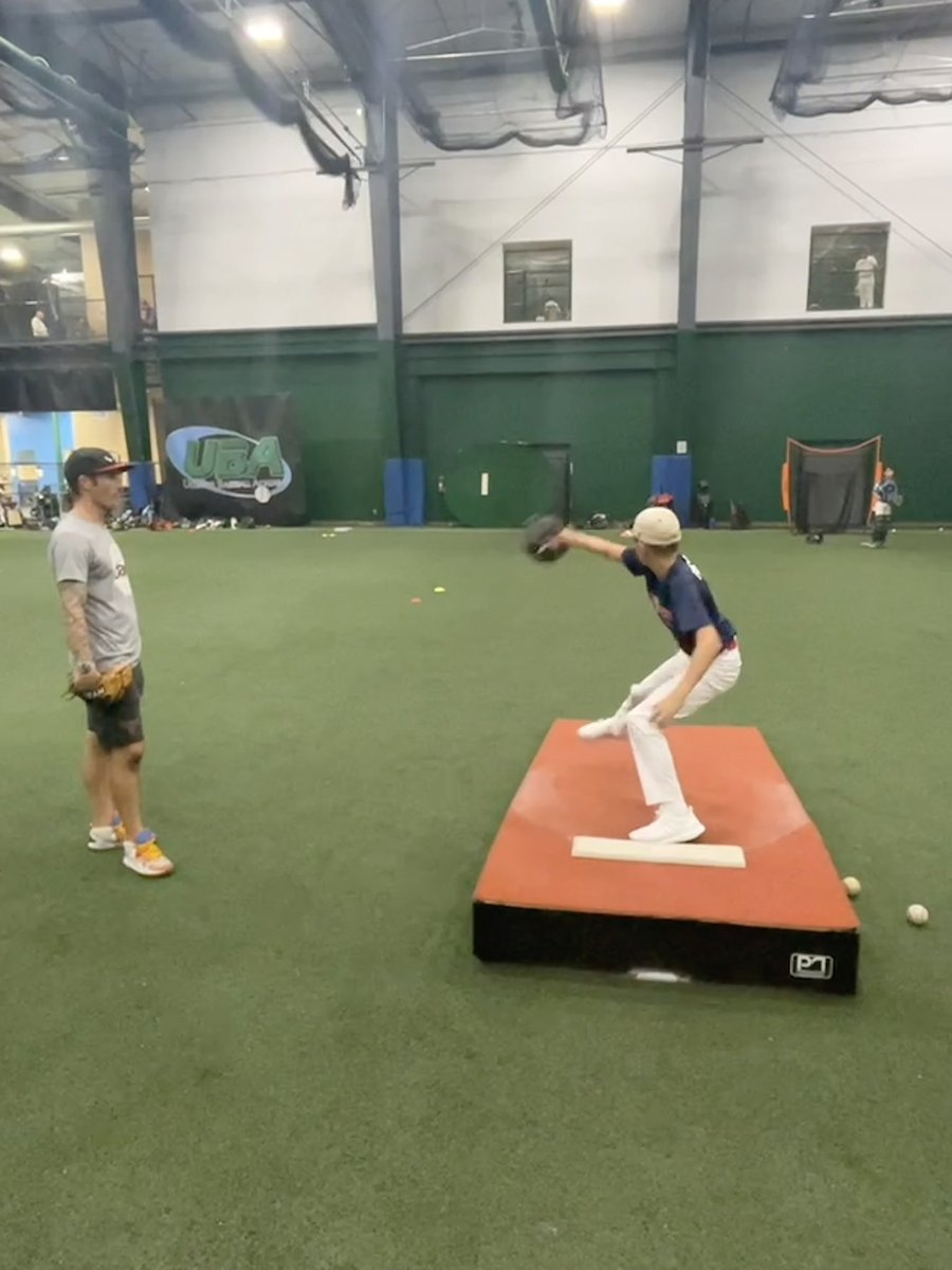 ubanebraska's tweet image. Athletes apart of the Wow Factor Fall Ball started practices at UBA tonight.  
#dudes #Grinding #puttinginwork
 @WowFactorNation @WowFactorUBA @OMAHATIGERS  
@UBASelect