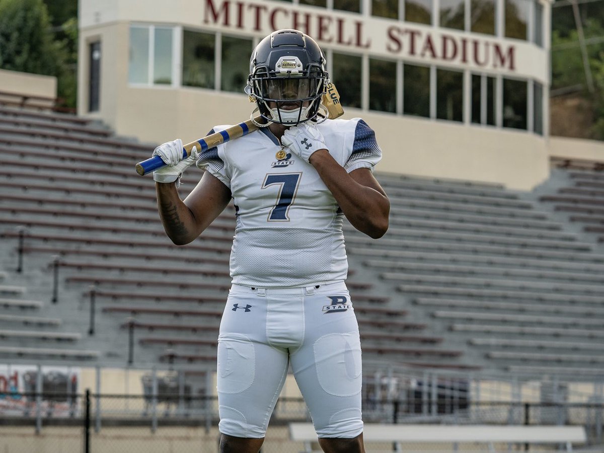 BigBlue_FB's tweet photo. πππππ π
#ILY | #GuardTheHill | #GoBigBlue https://t.co/UQ7rXAslKO