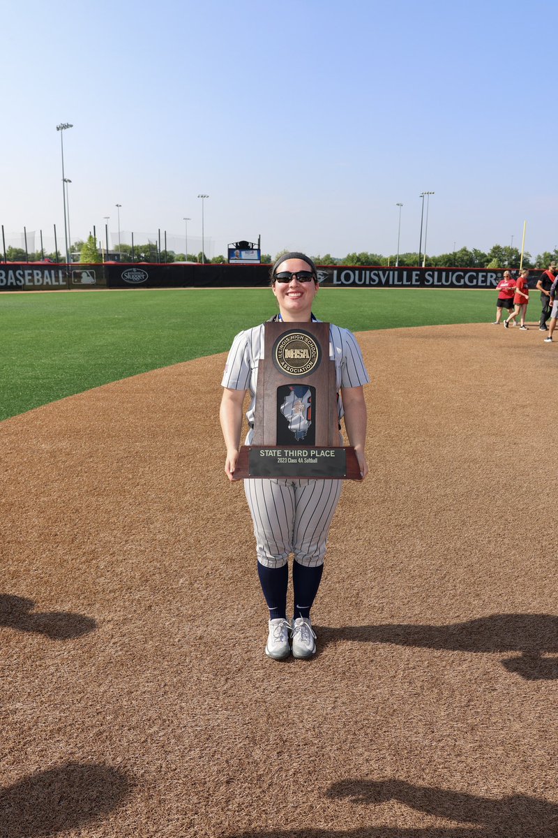 Last night was my last lesson before heading to NC. Thank you <a href="/jonathanhon_hon/">Chicago Pitching Lab</a> for all the encouragement and guidance these last 4 years. This has been an incredible year of 🥎 for me…I now have the opportunity to play in college which I owe to you. Thank you for all you do…