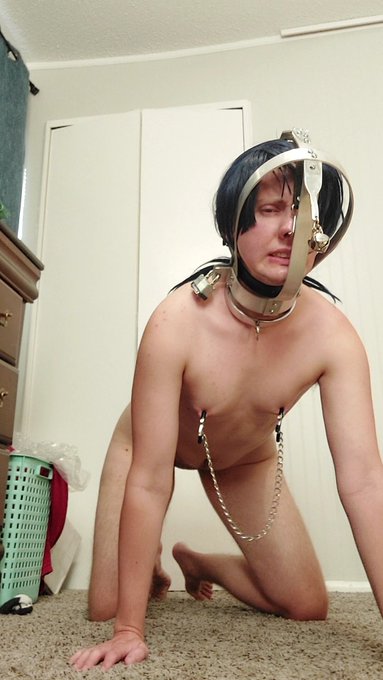 The steel head cage pushed into my nose hook perfectly, so every little movement was torture to my face<a href="/tag/bdsm"class="tags"><span>#bdsm</span></a><a href="/tag/porn"class="tags"><span>#porn</span></a><a href="/tag/bondage"class="tags"><span>#bondage</span></a><a href="/tag/nsfw"class="tags"><span>#nsfw</span></a><a href="/tag/cam"class="tags"><span>#cam</span></a><a href="/tag/slut"class="tags"><span>#slut</span></a><a href="/tag/humiliation"class="tags"><span>#humiliation</span></a>