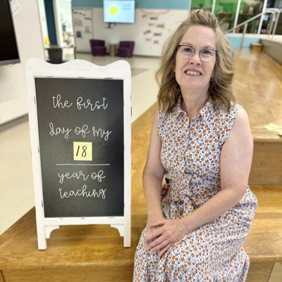 #NewProfilePic
Happy first day of school!
Do what you LOVE, LOVE what you do!!  <a href="/NetZeroLee/">Richard J. Lee Elementary</a>