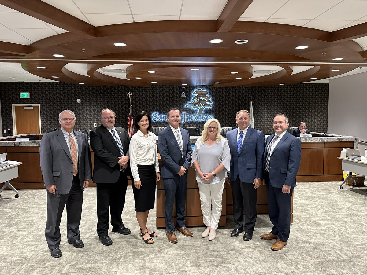 southjordancity's tweet photo. …Raymond Garrison as our new Public Works Director, and Rob Hansen as our new Deputy Police Chief. #WeAreSoJo #PromoteFromWithin #topworkplaces https://t.co/miCpJZArRU