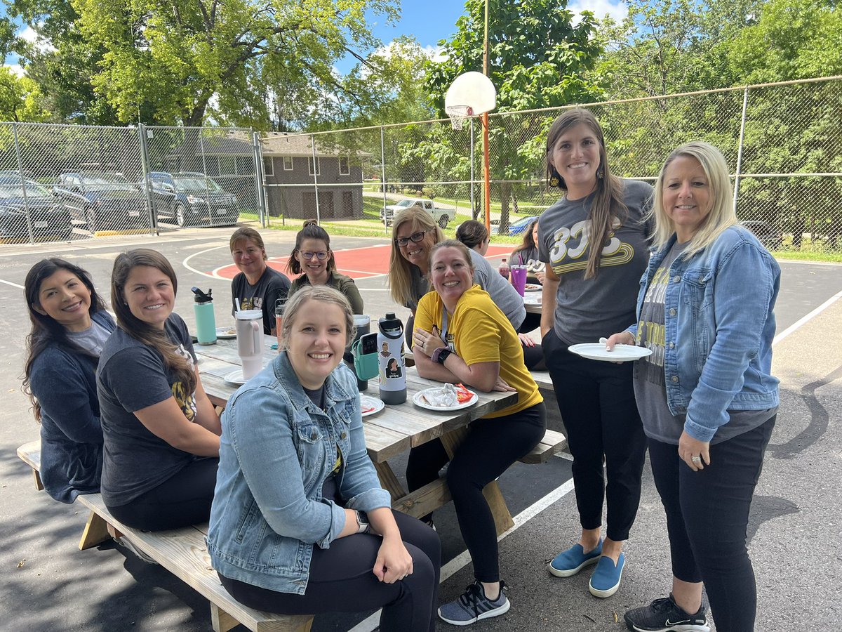 Three Trails Elementary doing the “team” work today! #TEAM #3TEtothetop #ISDstrong