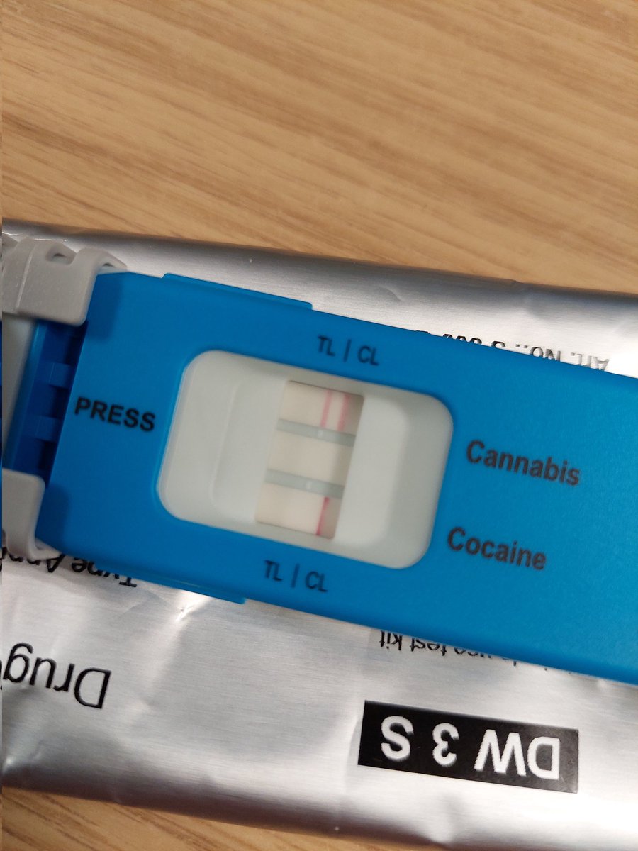 NSRAPT's tweet photo. Another vehicle stopped in #Ipswich tonight by #PHQRPU this time the driver tested positive on a @DrugWipeUK for #cannabis He also had cannabis in his possession. #Arrested for both offences. Awaits the blood analysis...... #Pc1202 #Pc846 #Fatal4 https://t.co/koJBGbT35K