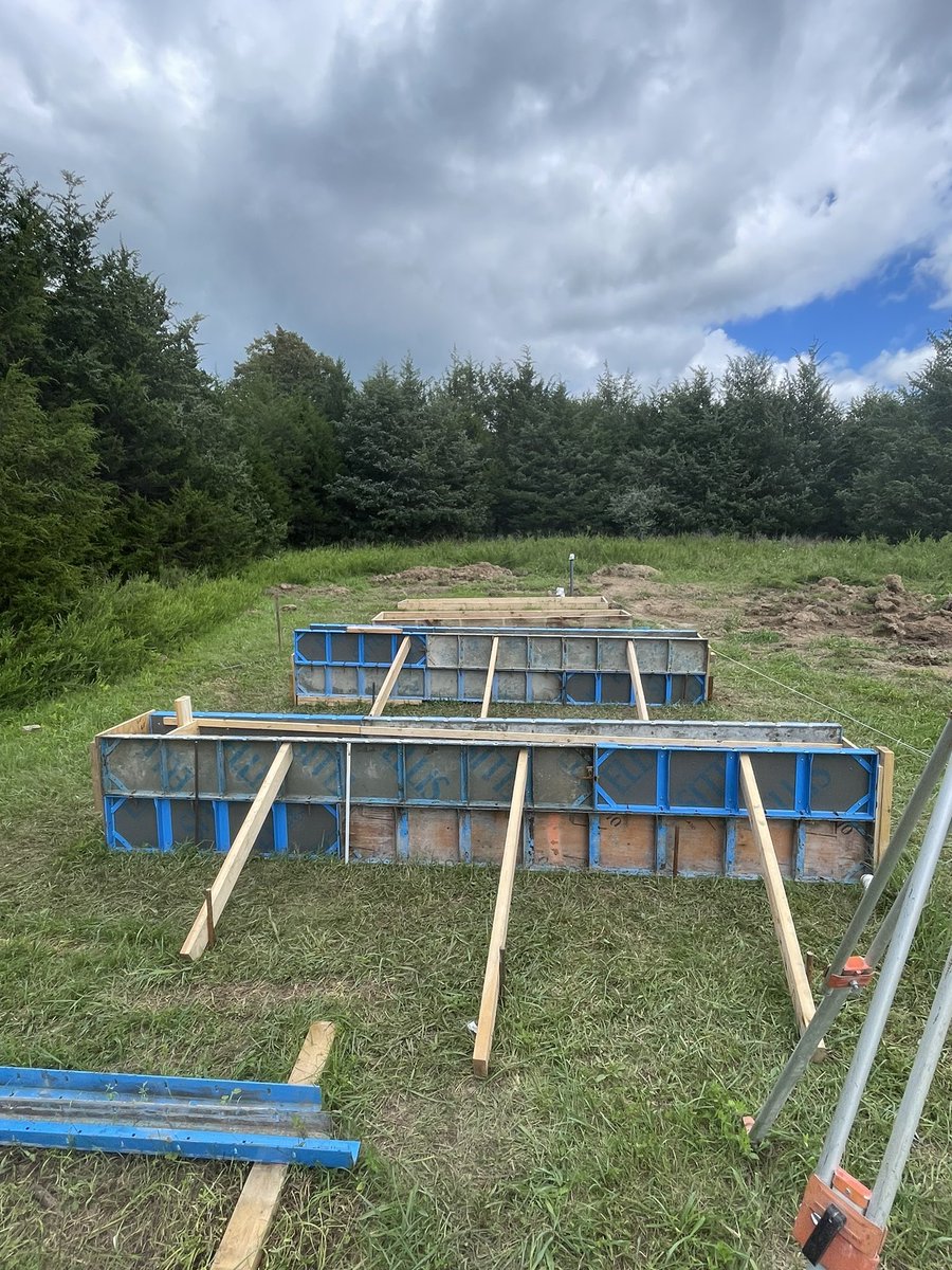 ZippoTrades's tweet photo. Finally after all the rain pouring some concrete tomorrow! 🔥❤️ https://t.co/o7a4u5joYR