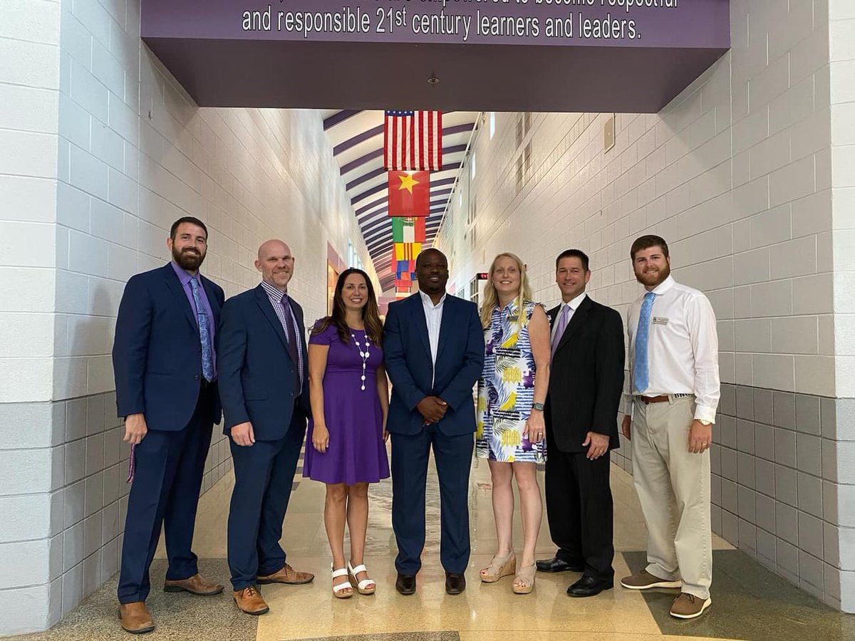 BGISDgaryfields's tweet photo. Who does it better? @BGJHS Admin Team or Sharks from @ABCSharkTank? @cy_br77 @PniewskiLuke AWarder @lightningr CBourne TOtto @NixCrawford12 @BGISD https://t.co/uxEMTQ7Nn4