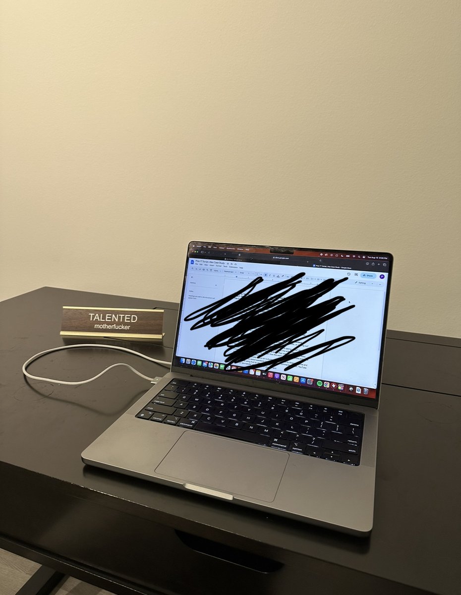 Kind of wild sitting here reflecting on everything that's gone down last 12-14 months 

graduated high school last June, heading to good biz school, "checked off all the boxes" and had it all on paper - but still had a lingering feeling that something was off 

was doing some