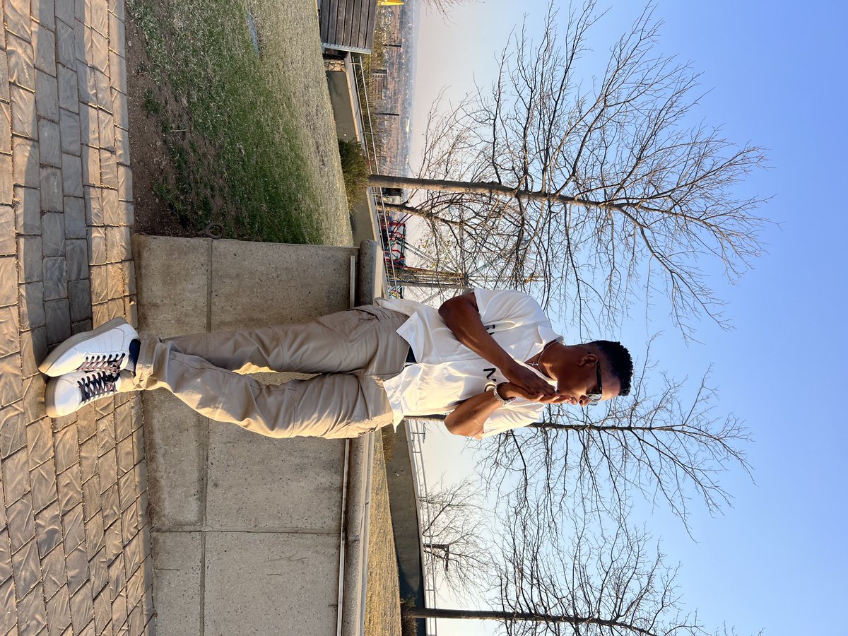 RowPotifa's tweet image. A living proof of life