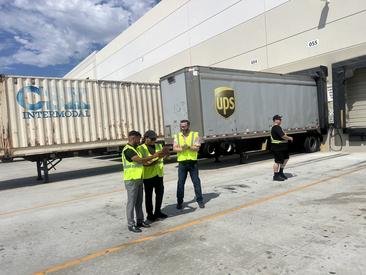 Juan Mejia Simental (@jmejiasimental) on Twitter photo Recognizing four of our Empire Shifters for scoring 💯 during their PITO audit. Way to go Chris, Latriece, Jerry and Deshone!! 💪 😎 #ProtectTheEmpire
<a href="/melirere/">Melinda Herrera</a> <a href="/Cesar_Arambula_/">Cesar Arambula</a> <a href="/HealthSafety247/">Jesse Marron</a> <a href="/UPSEmpireFeeder/">Empire</a> <a href="/upsempireddst/">UPS Empire Feeder DDST</a> <a href="/UPSOntarioDDST/">UPSOntarioDDST</a> <a href="/ErnestFierro/">Ernest Fierro</a> <a href="/gonsquatchn/">Derek Johnston</a> Recognizing four of our Empire Shifters for scoring 💯 during their PITO audit. Way to go Chris, Latriece, Jerry and Deshone!! 💪 😎 #ProtectTheEmpire
<a href="/melirere/">Melinda Herrera</a> <a href="/Cesar_Arambula_/">Cesar Arambula</a> <a href="/HealthSafety247/">Jesse Marron</a> <a href="/UPSEmpireFeeder/">Empire</a> <a href="/upsempireddst/">UPS Empire Feeder DDST</a> <a href="/UPSOntarioDDST/">UPSOntarioDDST</a> <a href="/ErnestFierro/">Ernest Fierro</a> <a href="/gonsquatchn/">Derek Johnston</a>