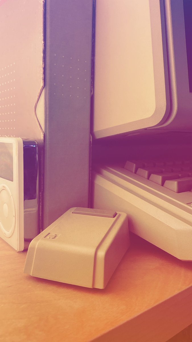 Random photo from the computer room today. #Apple #Lisa #iPod #vintageApple #vintagecomputing #retrocomputing #vintagecomputers #tech #photos #mouse #computing #techhistory